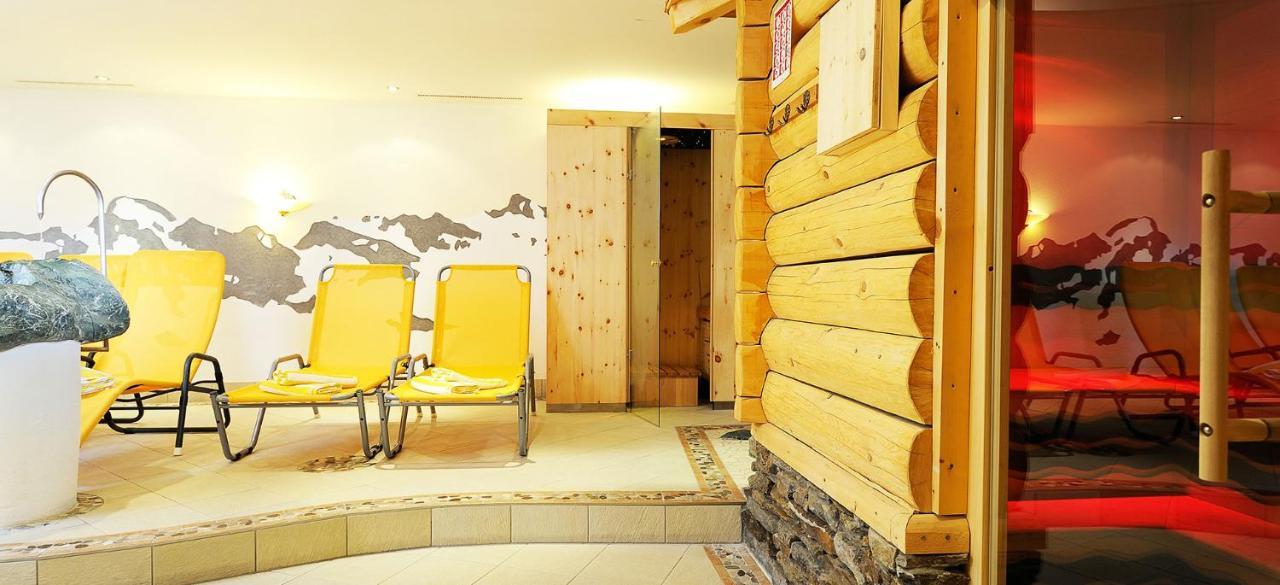 Hotel Kristall B&B Ischgl Ngoại thất bức ảnh