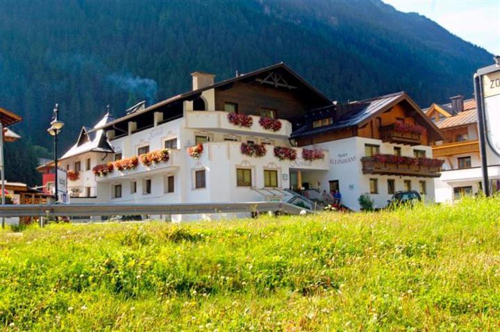 Hotel Kristall B&B Ischgl Ngoại thất bức ảnh
