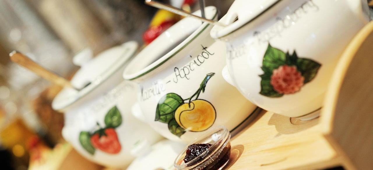 Hotel Kristall B&B Ischgl Ngoại thất bức ảnh